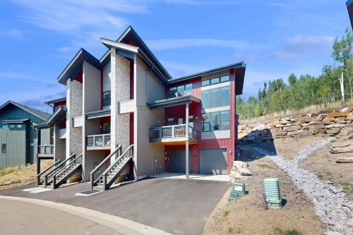 Rendezvous House | Rendezvous Retreat