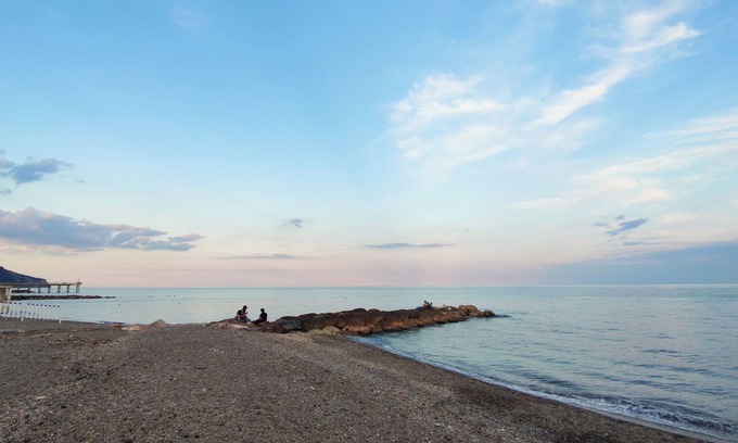 Pietra Ligure Apartment | Renesmee Beach Apartment a 150 Metri Dalla Spiaggia, con Posto Auto Gratuito