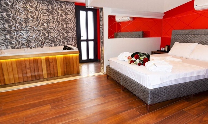Karsiyaka Hotel | Renk Otel Karşıyaka