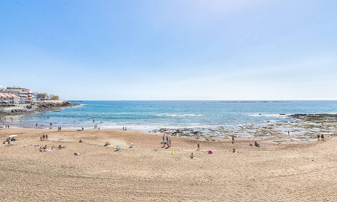 Melenara Apartment | Renovated Apartment in Salinetas Beach.