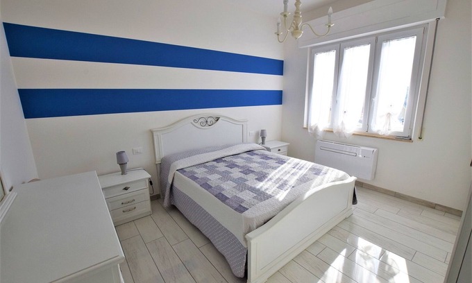 San Vincenzo Apartment | Renovated beachfront apartment