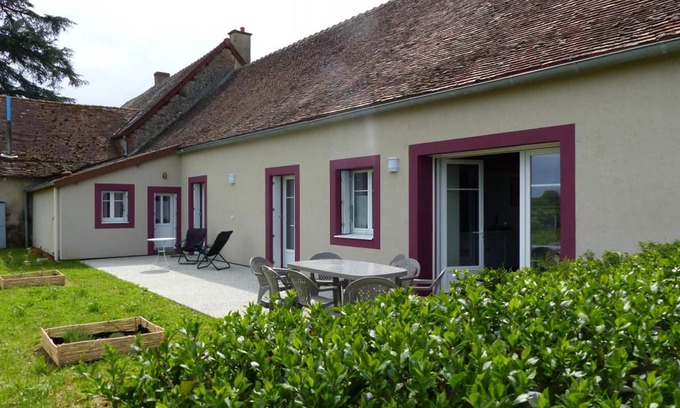 Monetay-sur-Loire Cottage | Renovated Bourbonnaise House with Private Courtyard and Peaceful Terrace