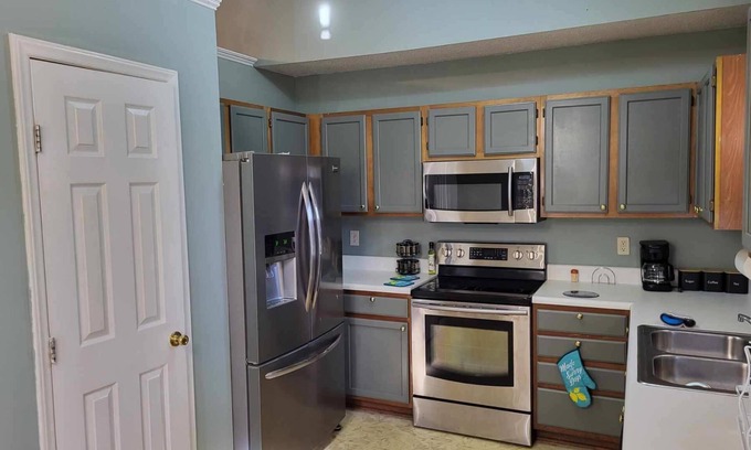 Paw Creek Cottage | Renovated Cottage with easy access to all of Charlotte