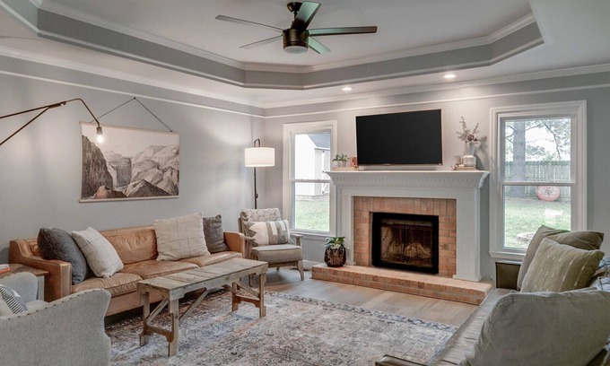 Franklin House | Renovated Home in Downtown Historic Franklin Close To Everything!