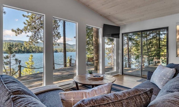 Hayden House | Renovated Lakehome w/amazing view, Great Fishing, Dog-Friendly, Boatslip, Dock