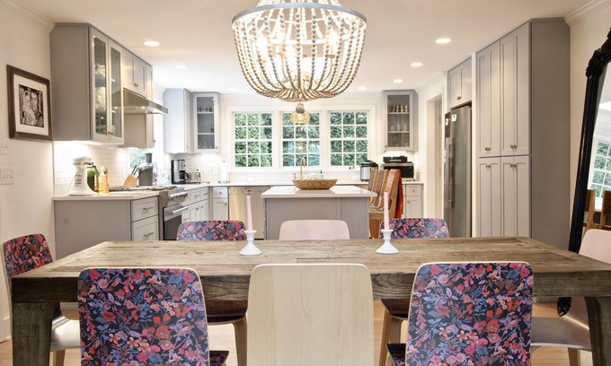 Lenox House | Renovated Lenox Haus close to downtown
