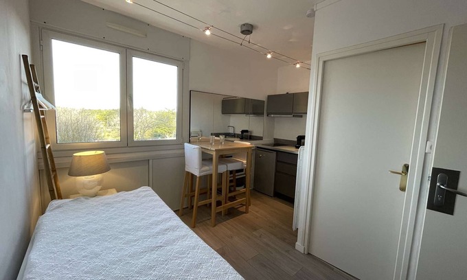 Saint-Jean-de-Monts Apartment | Renovated studio 2 pers with parking, wifi, near beach