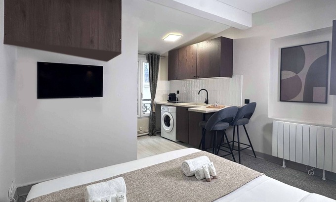 Plaisance Apartment | Renovated studio close to Gare Montparnasse