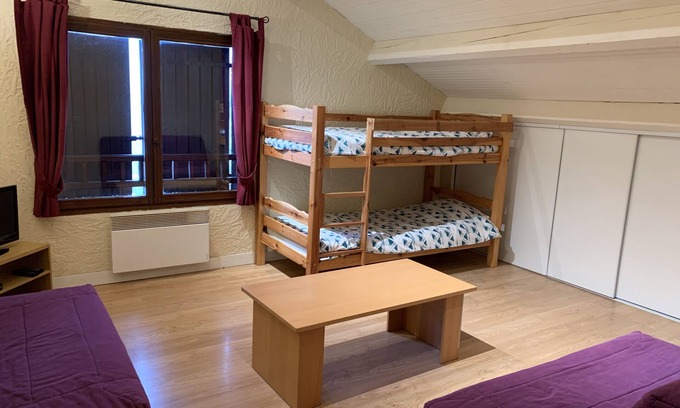 Allos Apartment | Renovated studio of 30m2 with independent kitchen