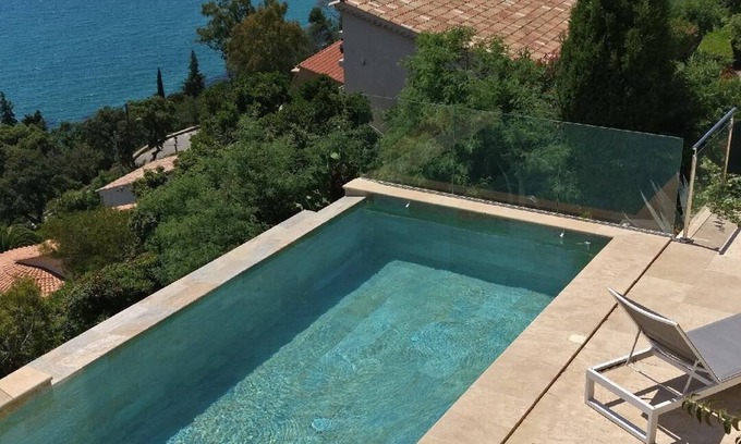 Rayol-Canadel-sur-Mer Villa | Rent 1 or 2 studios (from 2 to 5 P.) in Villa "Soleil Levant" at Rayol Canadel