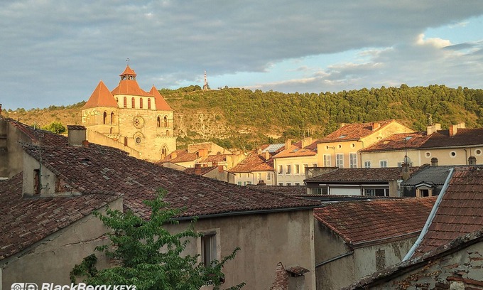 Cahors Old Town House | Rent large and beautiful house in the heart of historic old Cahors