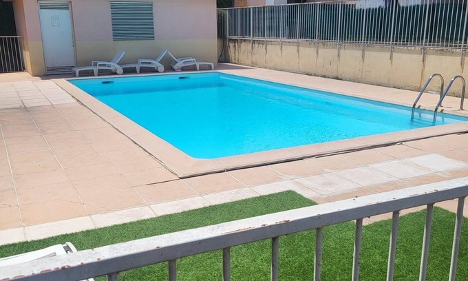 Saint-Laurent-du-Var Apartment | Rent T2 for 2/4 persons