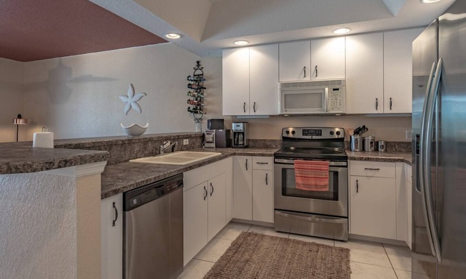 Englewood South House | Rent the Perfect 2 Bedroom Townhome on Charlotte Harbor, Charlotte County Townhome 1008