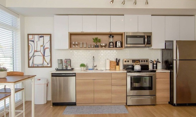 Hilltop Apartment | Rental Car Bundle,Mount.View,Rooftop,Gym,Terrace