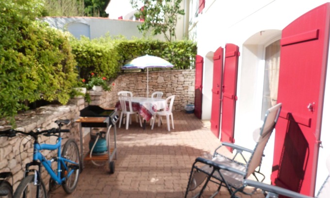 Saint-Jean-de-Monts Apartment | Rental* near beach and shops, bicycles