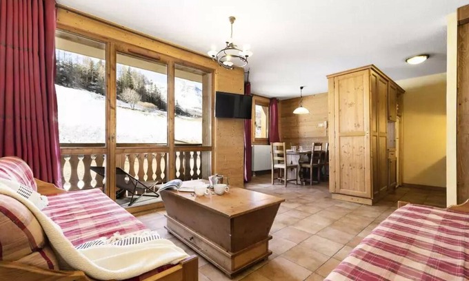 Lanslevillard Apartment | Residence Les Balcons de Val Cenis Village * - 8 Room Apartment 14/16 People Superior