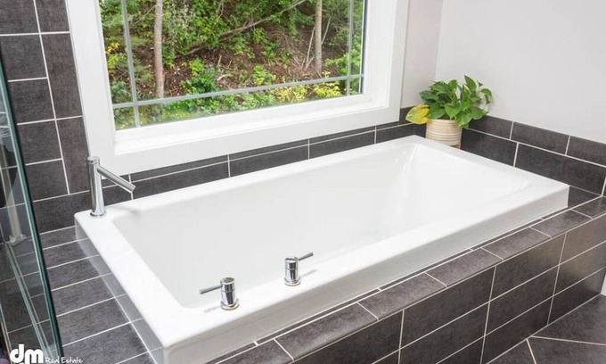 Turnagain House | Residence at Marston