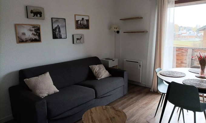 La Joue du Loup Apartment | Residence La Crête Du Berger - 2 rooms 6 people - The shepherd's crest