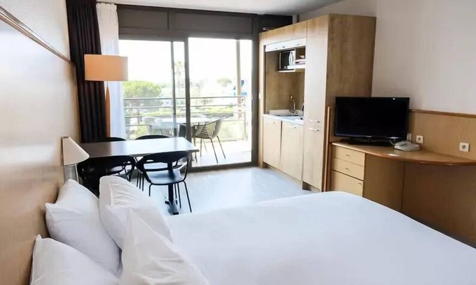 Plaine de la Brague Apartment | Residence Thalazur Antibes - 2 room ground floor apartment for 4 people