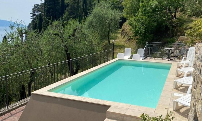 Limone sul Garda Apartment | Residence Villa Gianna Two-room apartment with lake view for 2 people