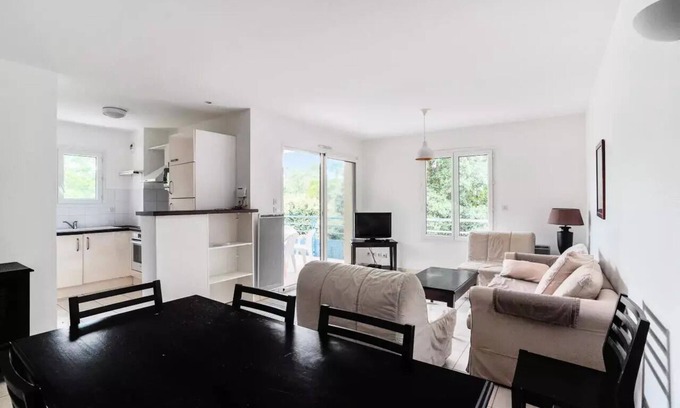 Soulac-sur-Mer Apartment | Residence Villa Marine - maeva Home - Selection 2 bedroom apartment (6 people)