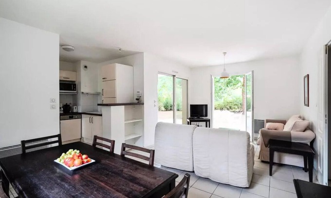 Soulac-sur-Mer Apartment | Residence Villa Marine - maeva Home - Comfort 2 bedroom apartment (6 people)