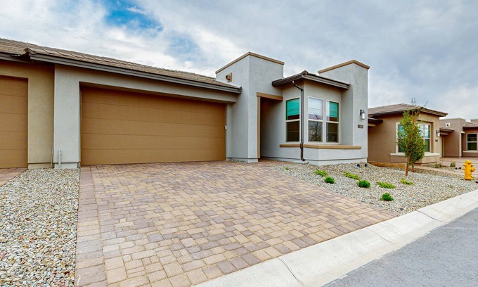 Rio Verde Foothills House | Resort home with mtn views + on-site pools, hot tub, gym, sports & rec courts