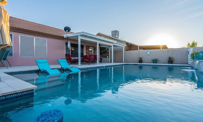 South Mountain House | Resort Like, 12 min From Airport, Heated Pool & HotTub K2