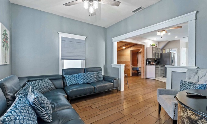 Stockton Hotel | Resort Perks: 8 beds, Sun Cott.age, deck & kitchen