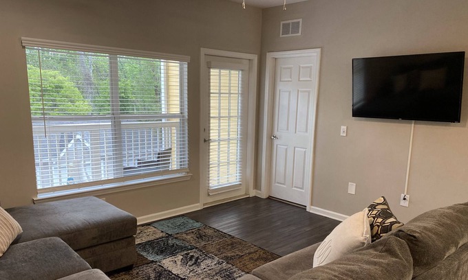 Jacksonville Condo | Resort-style 1 bedroom apartment