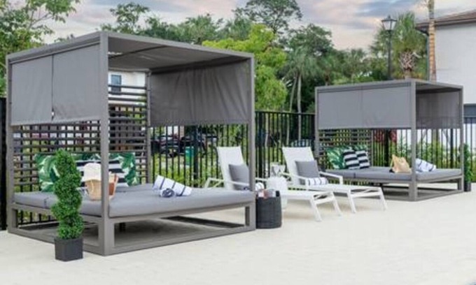 Survey Creek House | Resort style 2/2.5 palmaire