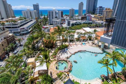 Surfers Paradise Apartment | Resort Style Chevron Apartments Surfers Paradise by Gold Coast Travels