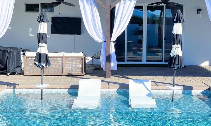 Indio House | Resort style home with saltwater pool & spa! In INDIO