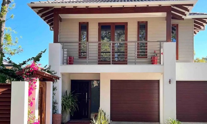 Ballina House | Resort Style Oasis, In-Town Hide-Away
