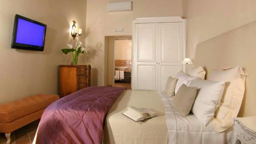 Rione IV Campo Marzio Apartment | Respighi Apartments - Rome City Center