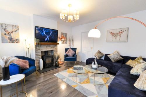 Cambridge House | Rest on Super-King Bed under The Starry Night