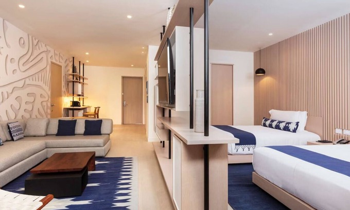 Downtown Cancun Hotel | Rest, Rejuvenate & Relax with Spa and Swimming Pool Near Golf & Marina