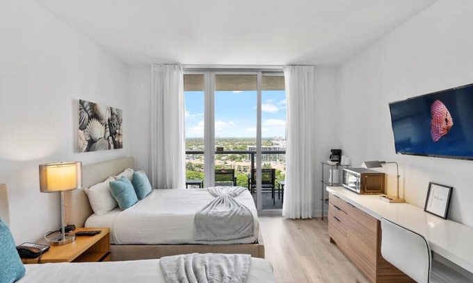 Hallandale Beach Apartment | Restaurants, Pool over the water, Beach Service/Studio