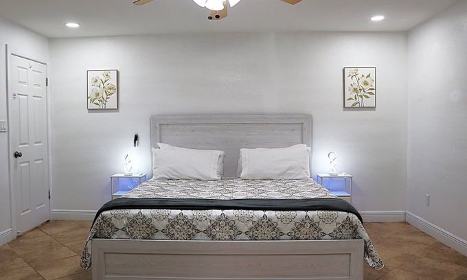 Limona Improvement House | Resting Oak-2bed/2bath full home with laundry and mini golf in Brandon