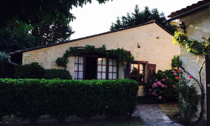 Montcaret Cottage | Restored Cottage - Sleeps 4