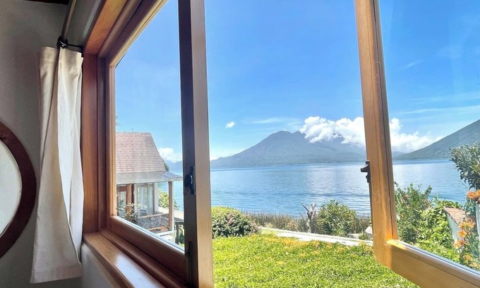 San Marcos La Laguna Apartment | Retreat in Paradise!