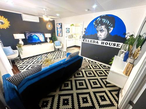 Cessnock House | Retro Hidden Gem 10 mins to Wineries