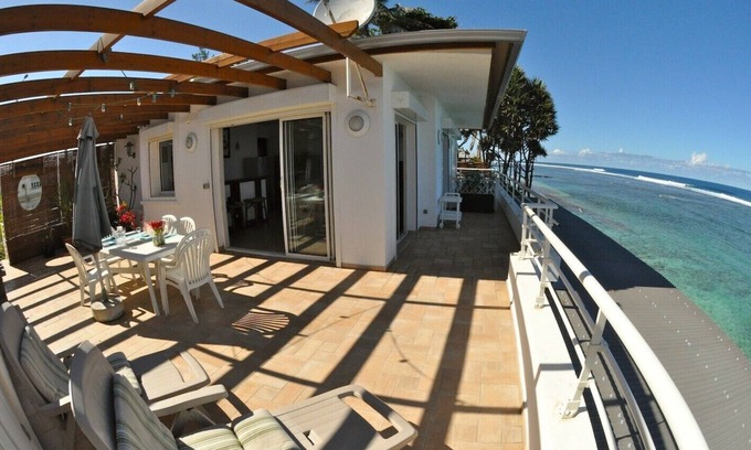 Saint-Pierre Apartment | REVE AUSTRAL T2D by the lagoon 60m2 terrace 180° sea view