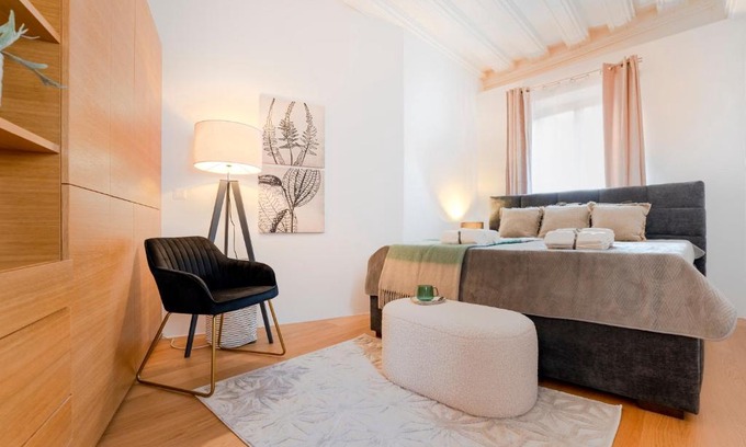 Krems an der Donau Apartment | revLIVING Historic Lodge Oldtown Apartment Krems