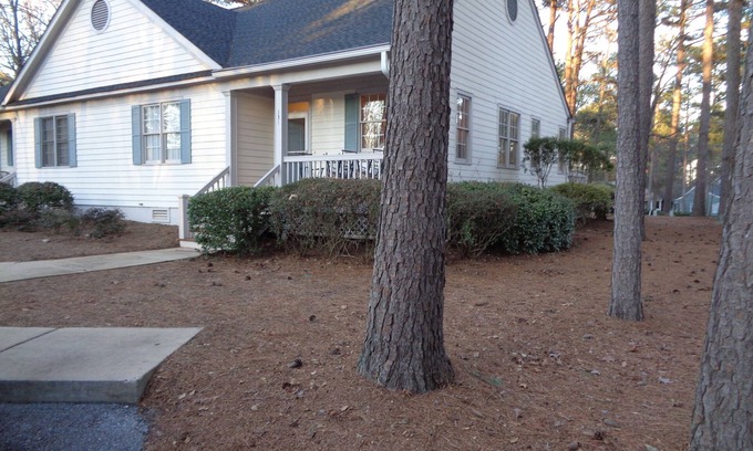 Lake Oconee Cottage | REYNOLDS GOLF COTTAGE. INQUIRE ABOUT OUR LONG-TERM RENTAL TERMS AND PRICING.