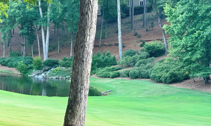 Lake Oconee Condo | Reynolds Lake Oconee!Pet Friendly- Immaculate 2 Bed/Bath on Preserve Golf Course