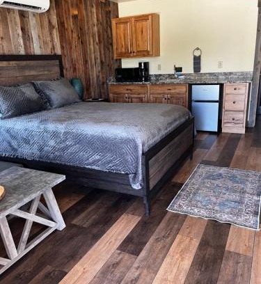 Gardiner Cabin | Rhodopa Lodge at Yellowstone