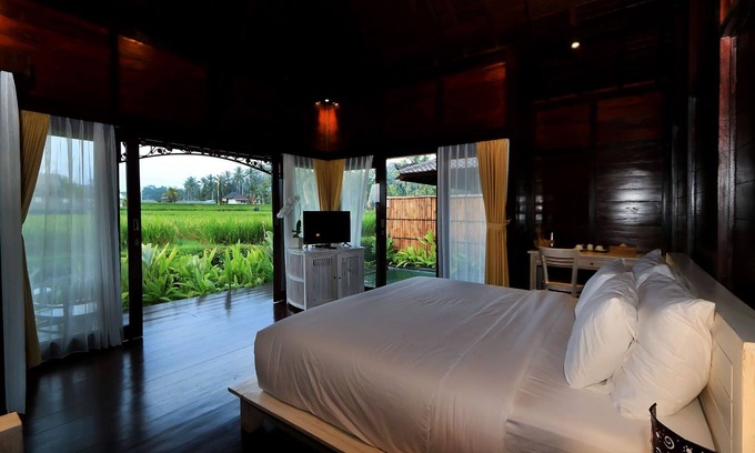 Kenderan Villa | Rice Field View Villa with Private Pool