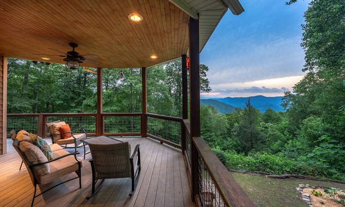 Fairview House | Ridgetop Hideaway | Pet-friendly, Hot Tub, Fire Pit & Mountain Views!