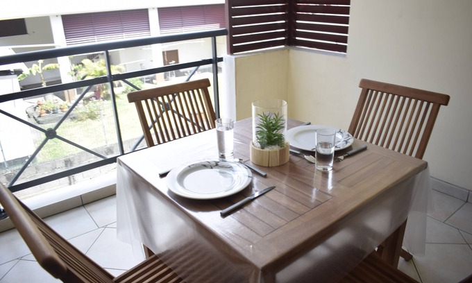 Sainte-Clotilde Apartment | Right here! The Good Studio